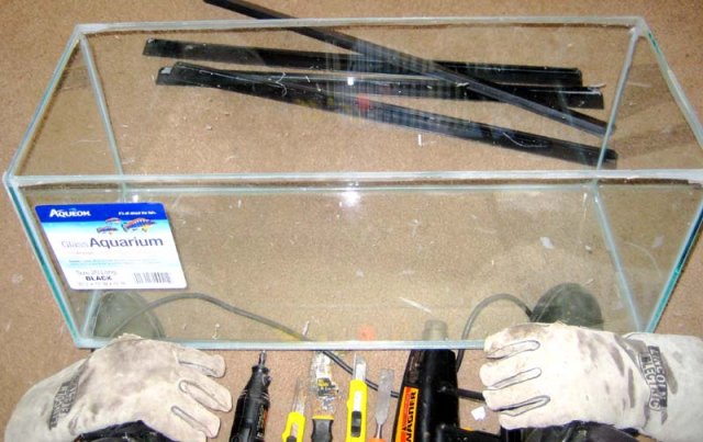RimlessTank or salvage glass.JPG