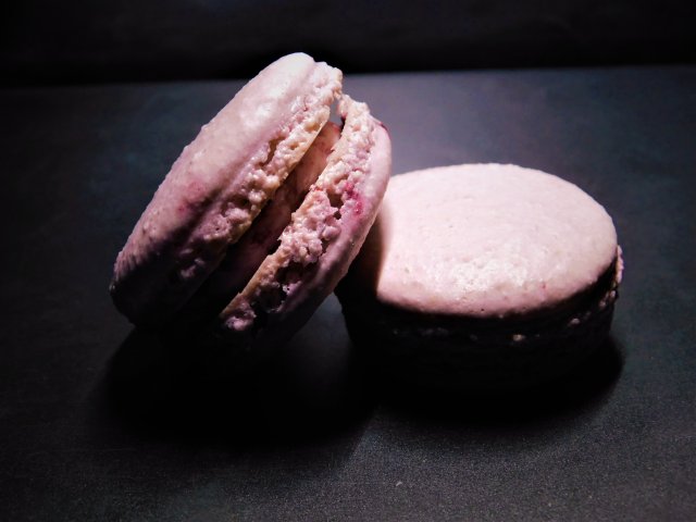 Blackberry Macarons 2020 (1).JPG