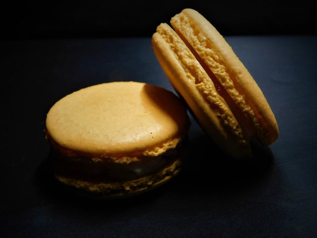 Mango Macarons (1).JPG