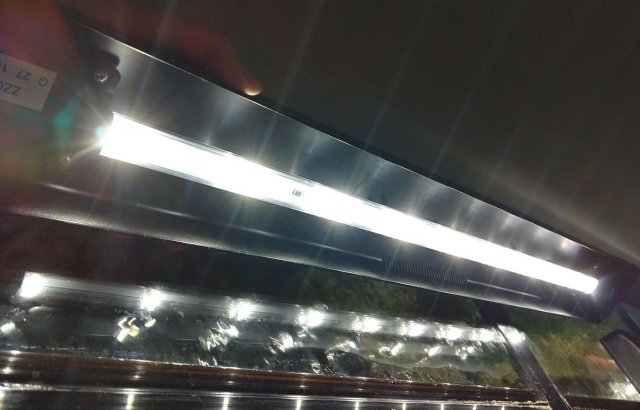 light2.JPG