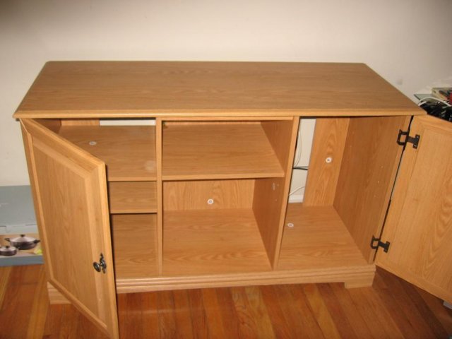 Stand Full Shot, Open Doors.jpg Stand Full Shot, Open Doors.jpg