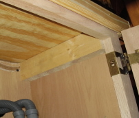 insidestand1.jpg