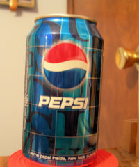 200px-Pepsinewcan.jpg