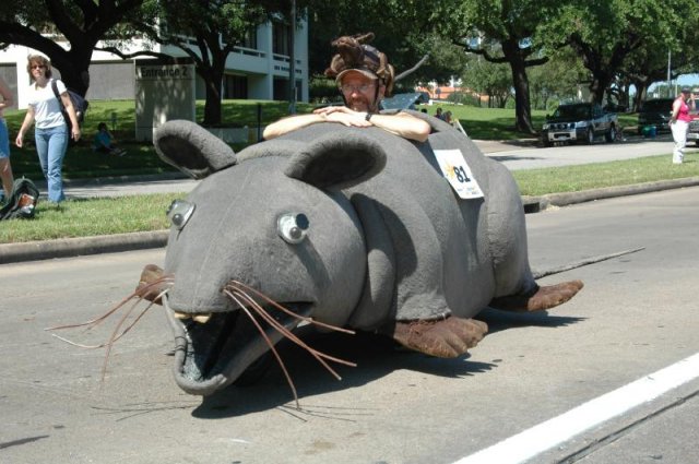 ratmobile.jpg