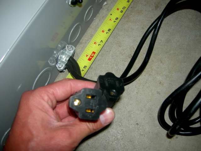 METAL HALIDE BALLAST UNIT PLUGS0001.JPG METAL HALIDE BALLAST UNIT PLUGS0001.JPG