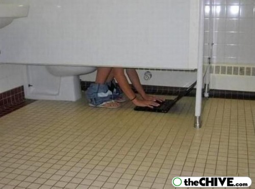 funny-laptop-portable-pics-10.jpg