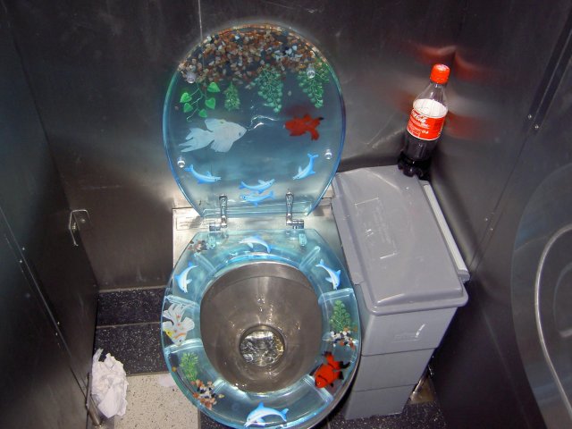 toilet.jpg
