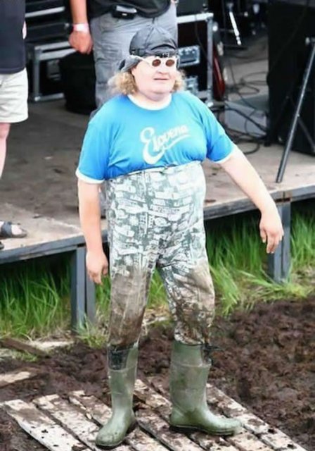 77 Mr Toad Goes Mudding.jpg