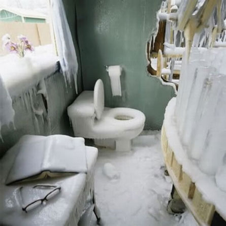 frozen_toilet_big.jpg