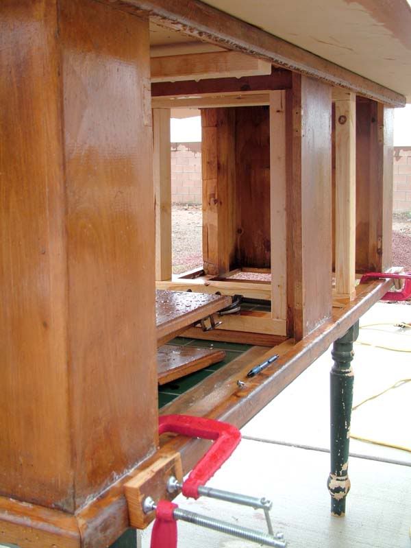 Rainoncabinet004.jpg