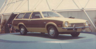 1972_Ford_Pinto.jpg