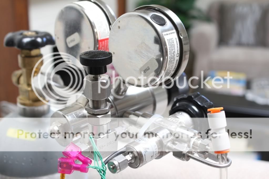 FS CO2 pressurized system, Stainless steel, 2 stage.