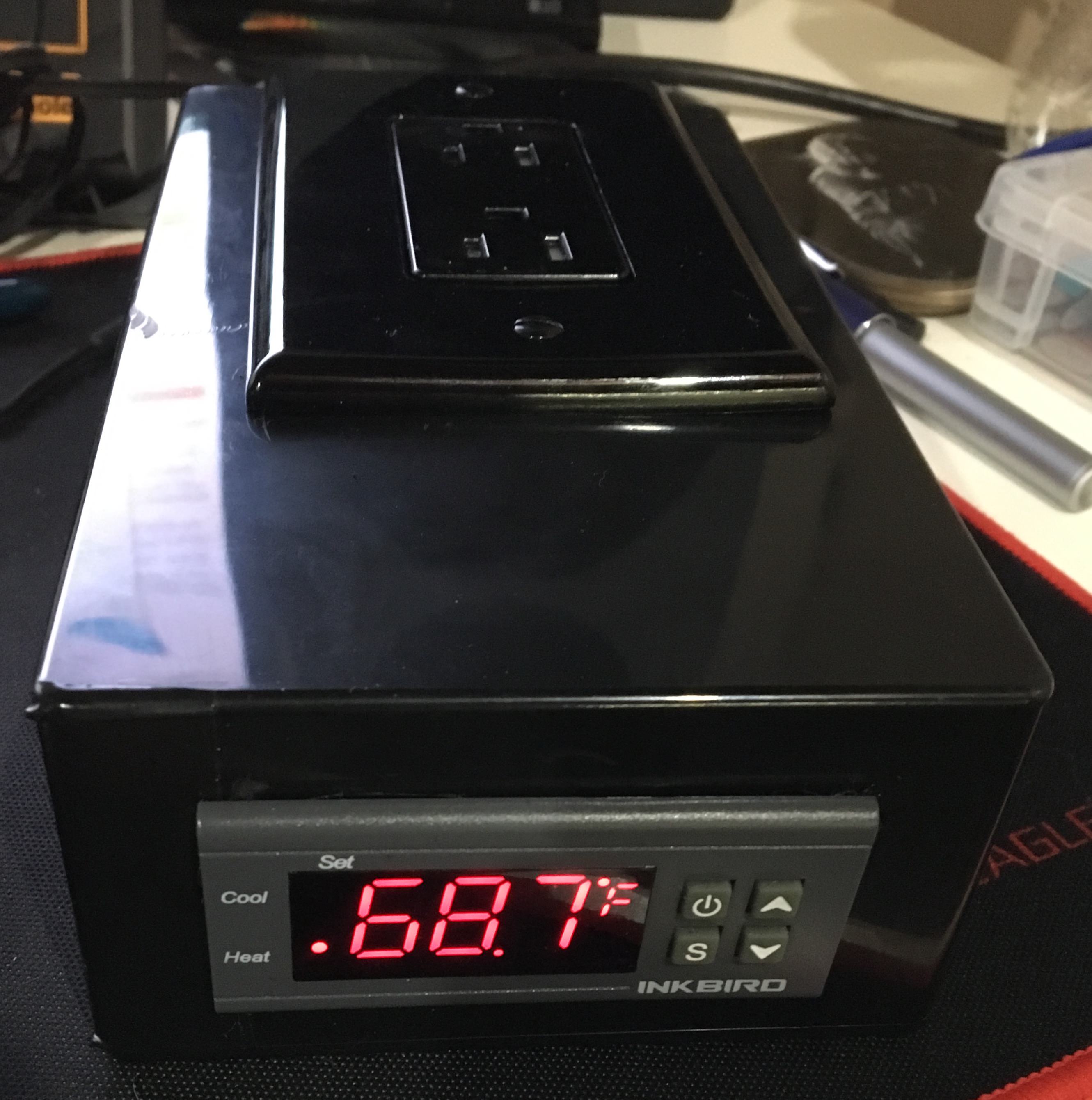 I built a DIY temperature controller